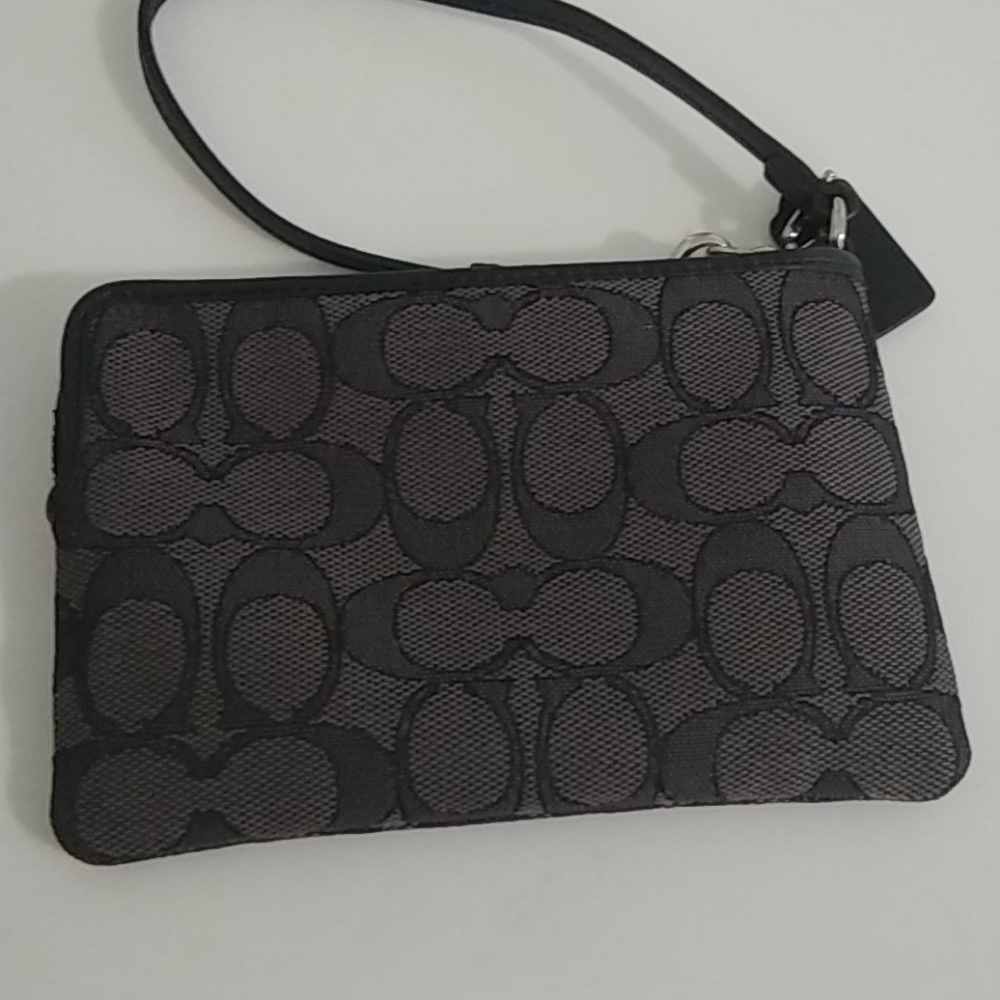 Coach Wristlet - Picture 3 of 6